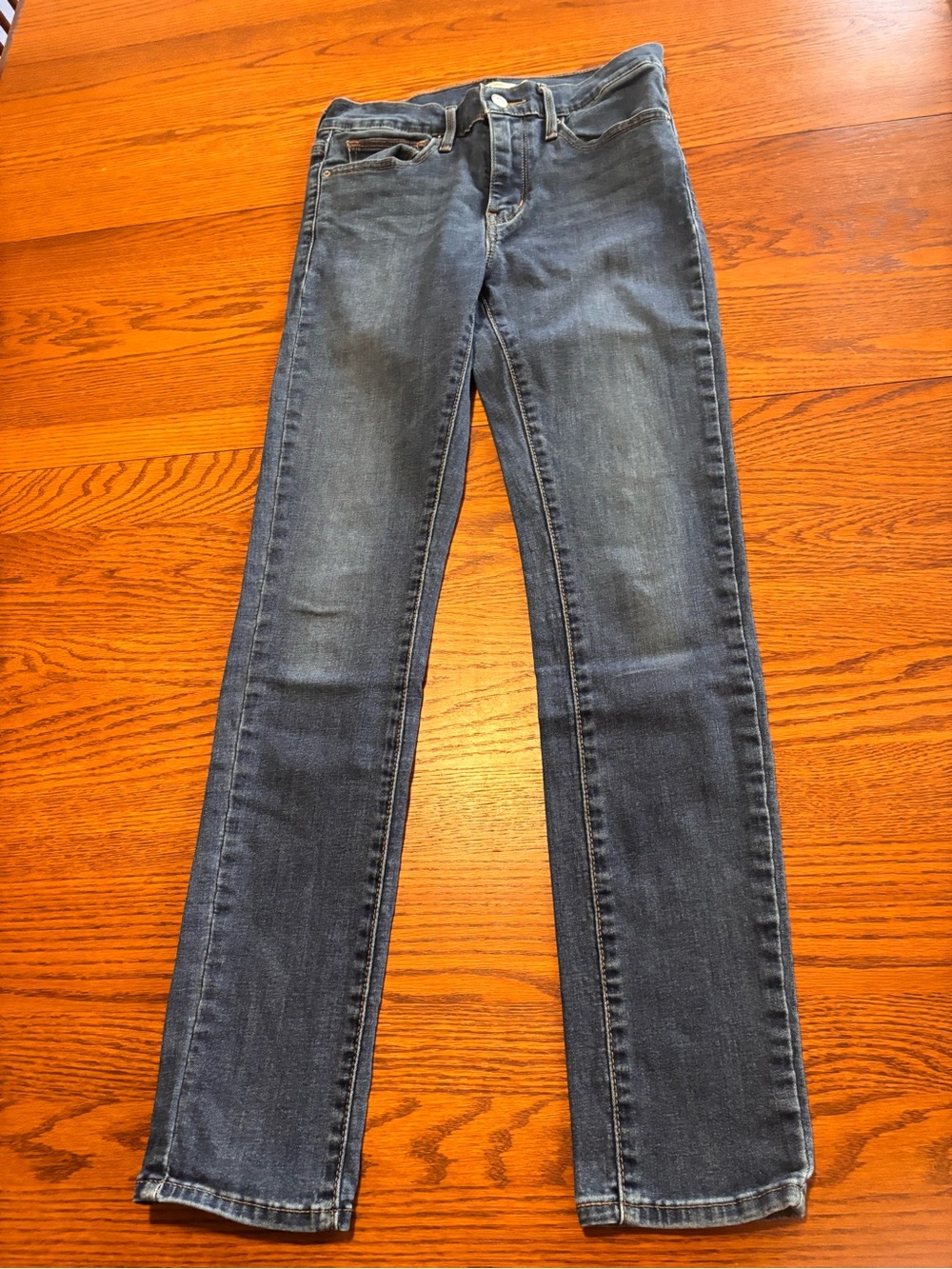 Levi's Women's Skinny Jeans in Faded Blue